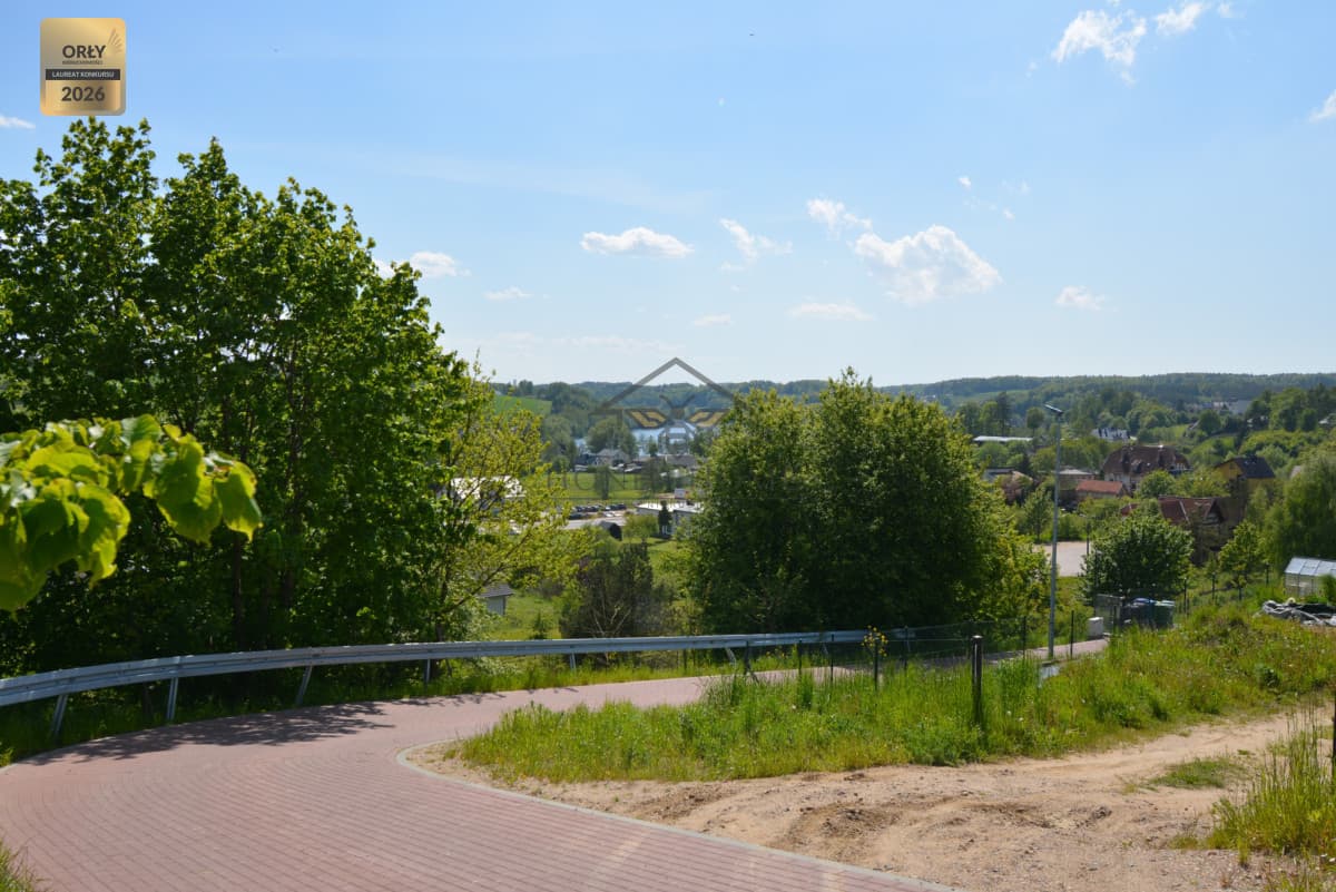 Uzbrojona działka nad jeziorem | Miechucino — zdjęcie 3